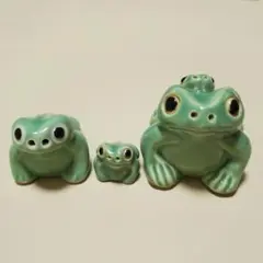 カエル 親子 置物 3点セット 陶器製