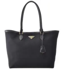 PRADA プラダ 三角プレート トライアングル 値下げしました