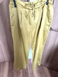 ジーナシス　イエロー　パンツ