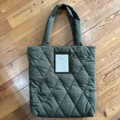 Barbour バブアー　キルティング トートバッグ カーキ