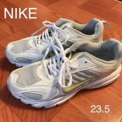 ナイキ スニーカー レディース 23.5センチ