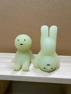 スミスキーフィギュア 逆立ち・座りポーズ