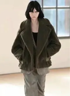 Maxmara♡マックスマーラ テディベア ベスト ジレS Max Mara - MAX MARA テディベア ショート ジレ TEDDYの通販 by