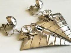 Item thumbnail for item dfa5d0c4-9f75-4864-96ca-b82045fcc5d3