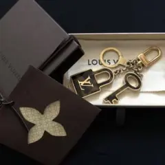 ⭐️美品⭐️♦️ルイヴィトン✨キーホルダー キーリング バックチャーム♦️