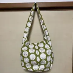 ウサギ柄ふっくらショルダーバッググリーン