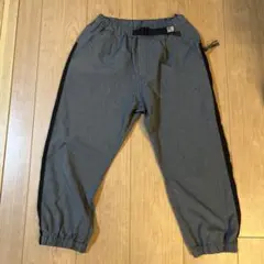 子ども用グレーパンツ