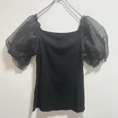アラマンダ　パフスリーブ　半袖カットソー　袖シアー素材　黒　新品タグ付き