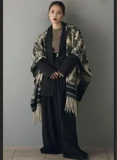 【AUBREY】ジャガード織りフリンジポンチョ