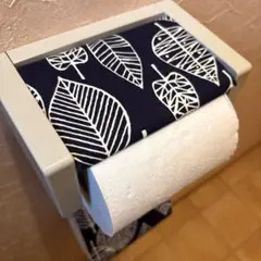 3161【2点100円、3点200円引き】リーフ柄トイレットペーパーカバー