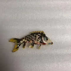 鯉　ブローチ
