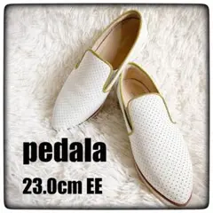 【美品】PEDALA スリッポンシューズ23.0cmEE パンチングレザー