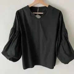 ハンドメイド　バルーンスリーブ　ぽわん袖　ブラウス　　ブラック