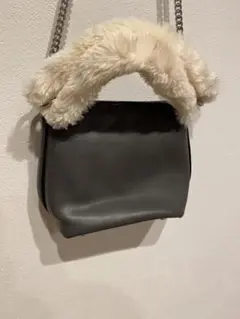 ZARAショルダーバック