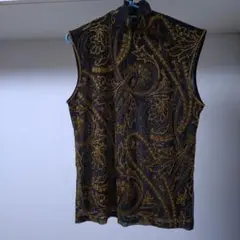 金の刺繍 ノースリーブトップス