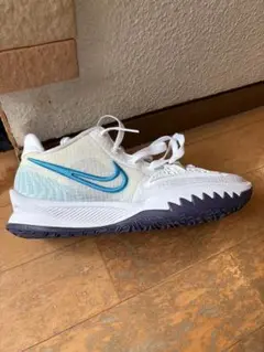 Nike バスケットボールシューズ カイリーモデル　サイズ27cm/UK8