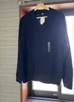 【新品未使用タグ付き】UNIQLO ワッフルVネックセーター、ネイビーＬサイズ