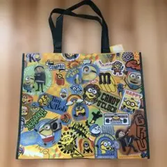 ミニオンズ　バックワイドサイズ　トイザらス