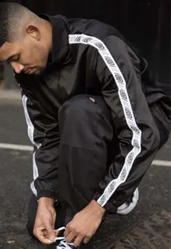 新品 SWEET sktbs umbro コラボジャケットMサイズ BEAMS