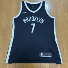 Item thumbnail for item cfd366ae-9569-4962-907f-cc325cd4c319