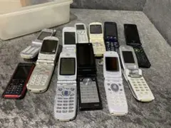 ガラケーまとめ売り ジャンク 14台セット docomo/au/SoftBank