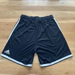adidas ブラック ショートパンツ L