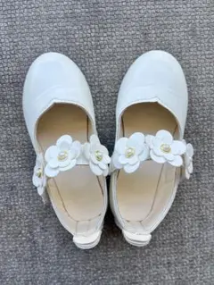 キッズ　フォーマルシューズ　ホワイト 白い　17cm　花飾り 発表会　結婚式