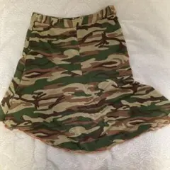 スカート　迷彩柄