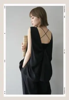 シボ加工バックツイストブラウス　デザイン　frene lumier