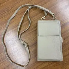 スマホポシェット サコッシュ ショルダーバッグ　ベージュ