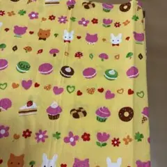動物とスイーツ柄生地 92cm x 27.5cm
