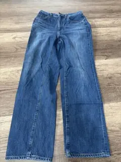 GUハイライズストレートジーンズ　S