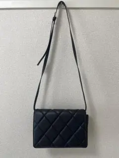 H&M キルティングショルダーバッグ 内ポケット付き ブラック