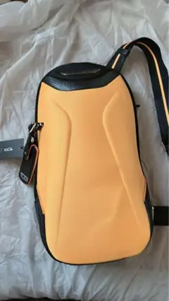 TUMI McLaren ボディバッグ オレンジ