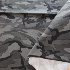 はぎれ　ストレッチチノ迷彩柄生地 グレー✕黒　巾137cm✕長さ65cm