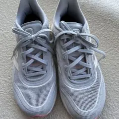 adidas グレー ランニングシューズ23.0