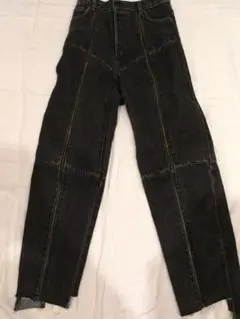 VETEMENTS LEVI’S 再構築ジッパーパンツ