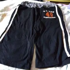 黒のハーフパンツ 160cm