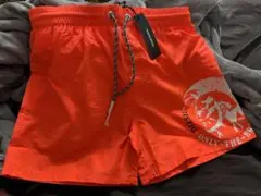 DIESEL 水着 サーフパンツ メンズ M サイズ相当 タグ付き
