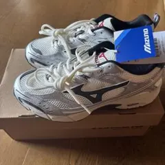 ミズノ　スニーカー　MXR