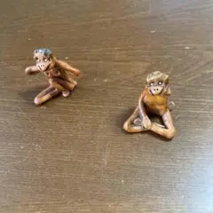 陶器製オレンジ色人形 約6cm