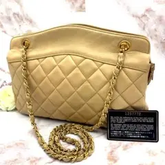 CHANEL シャネル マトラッセ 斜めがけ ラムスキン ショルダーバッグ