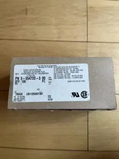 LAN接続用コネクタ　一箱　たくさん