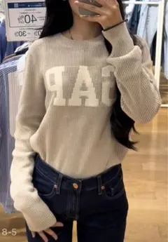 GAP ベージュ ロゴニットセーター　Sサイズ