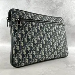 Item thumbnail for item 08a6e492-0c33-49e2-805d-59ad17206758