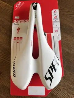 エスワークス カーボンサドル Toupe 143m