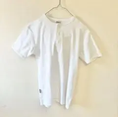 AVIREX ボタン付きホワイトTシャツ