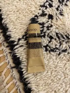 Aesop インテンシブハイドレーティングボディバーム