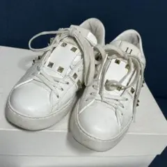 スニーカー valentino ヴァレンティノ ロックスタッズ
