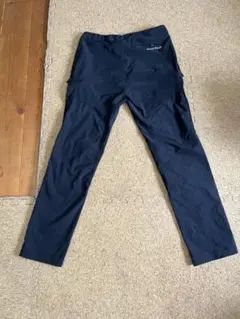 Item thumbnail for item 7e3e472b-c9d7-4aca-a01d-3d9446f043a3